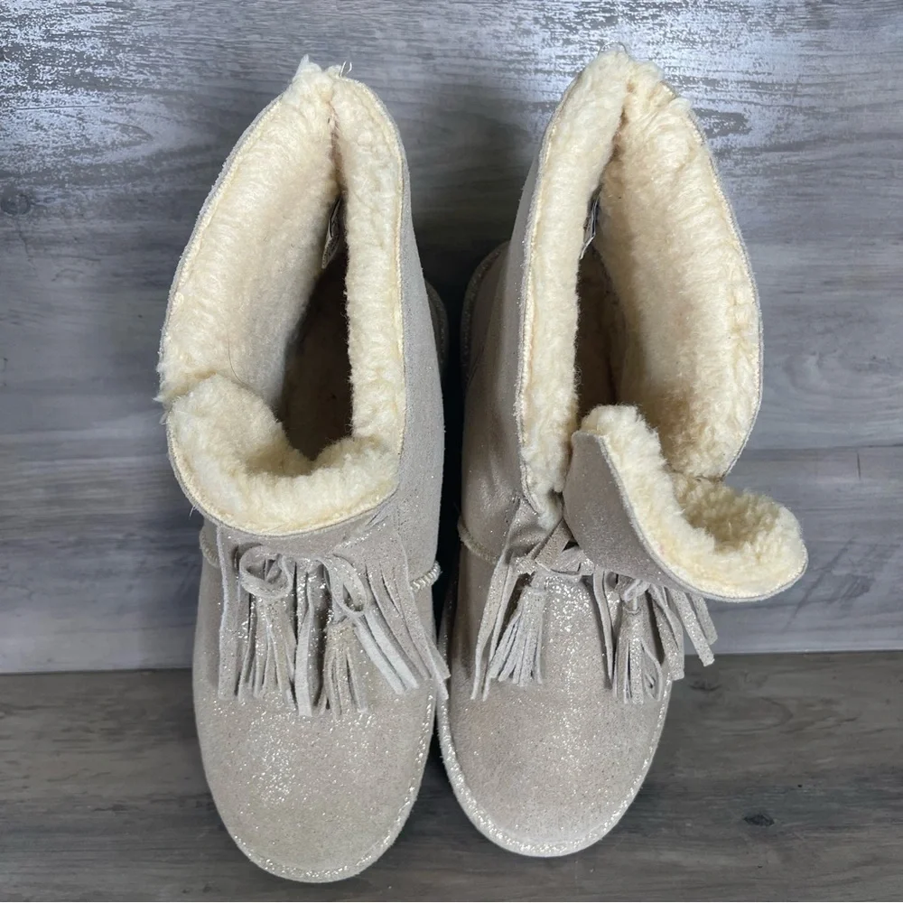 Bearpaw Womens 9 Christie Suede Sheepskin Lining Fringe NeverWet Sparkle Booties